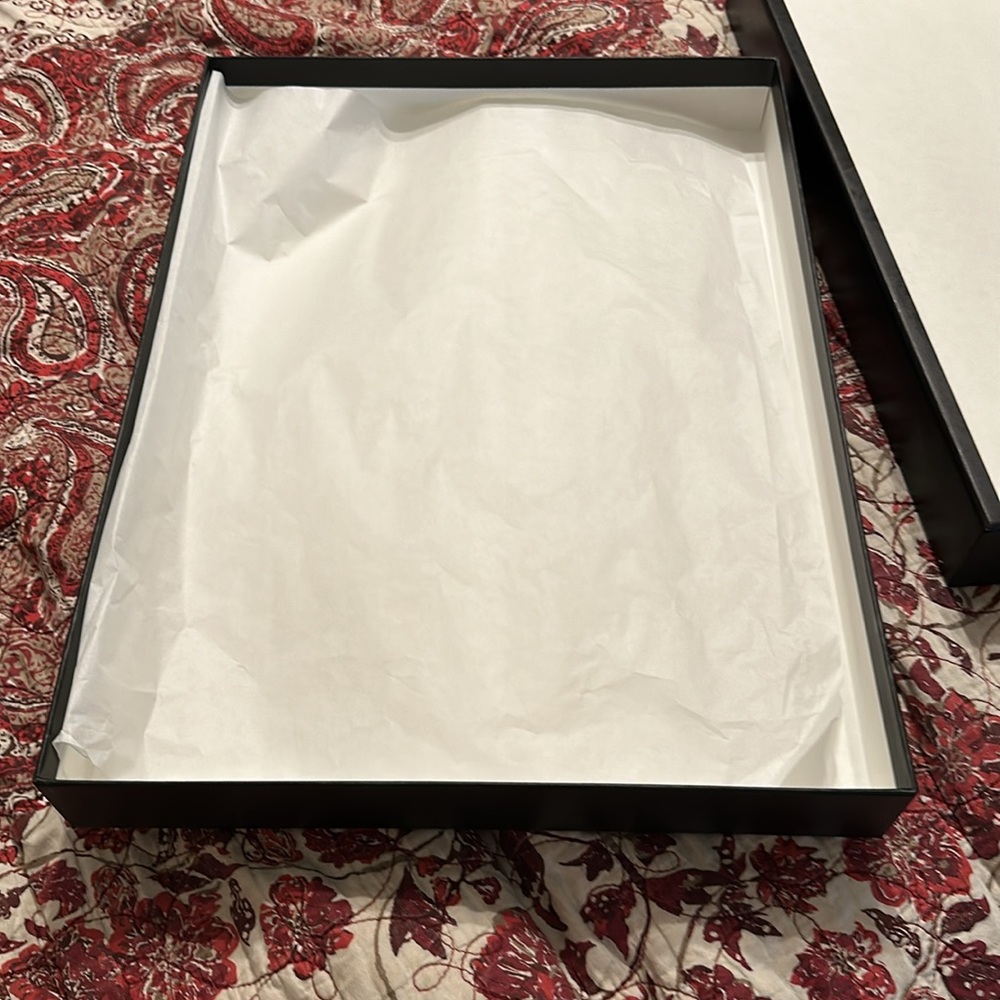 GUCCI Box - Picture 3 of 3